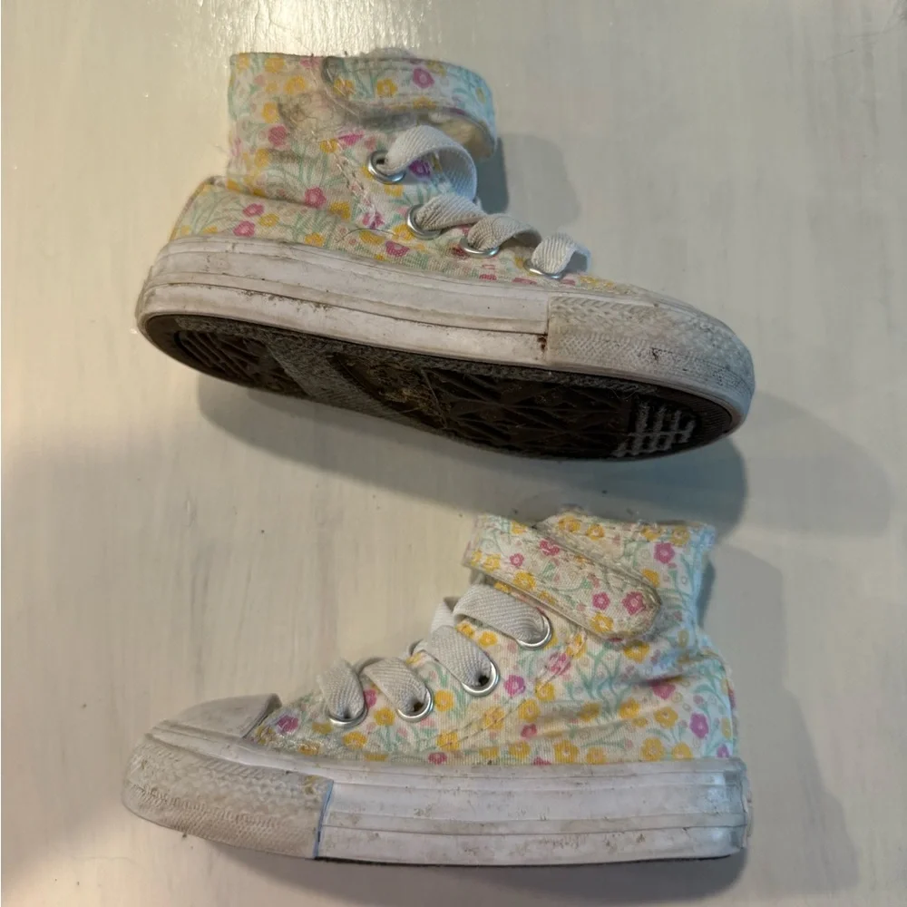 Toddler Floral High-Top Converse Sneakers in Yellow and Pink